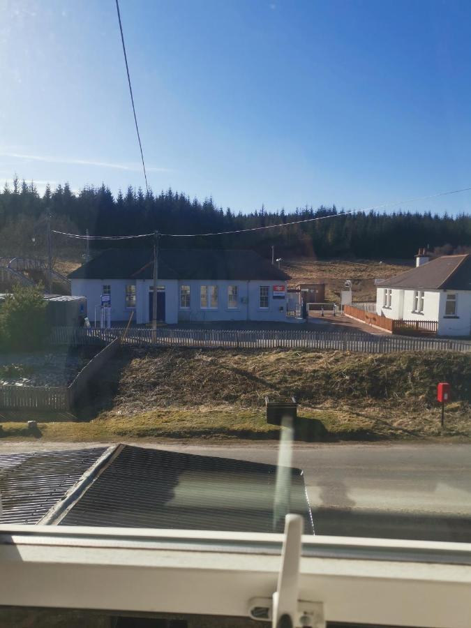 Dalwhinnie Old School Hostel Eksteriør billede